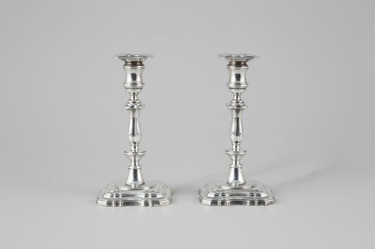 Stunning pair of Antique Sterling Silver Candlesticks by Fordham & Fordham, Sheffield 1919
