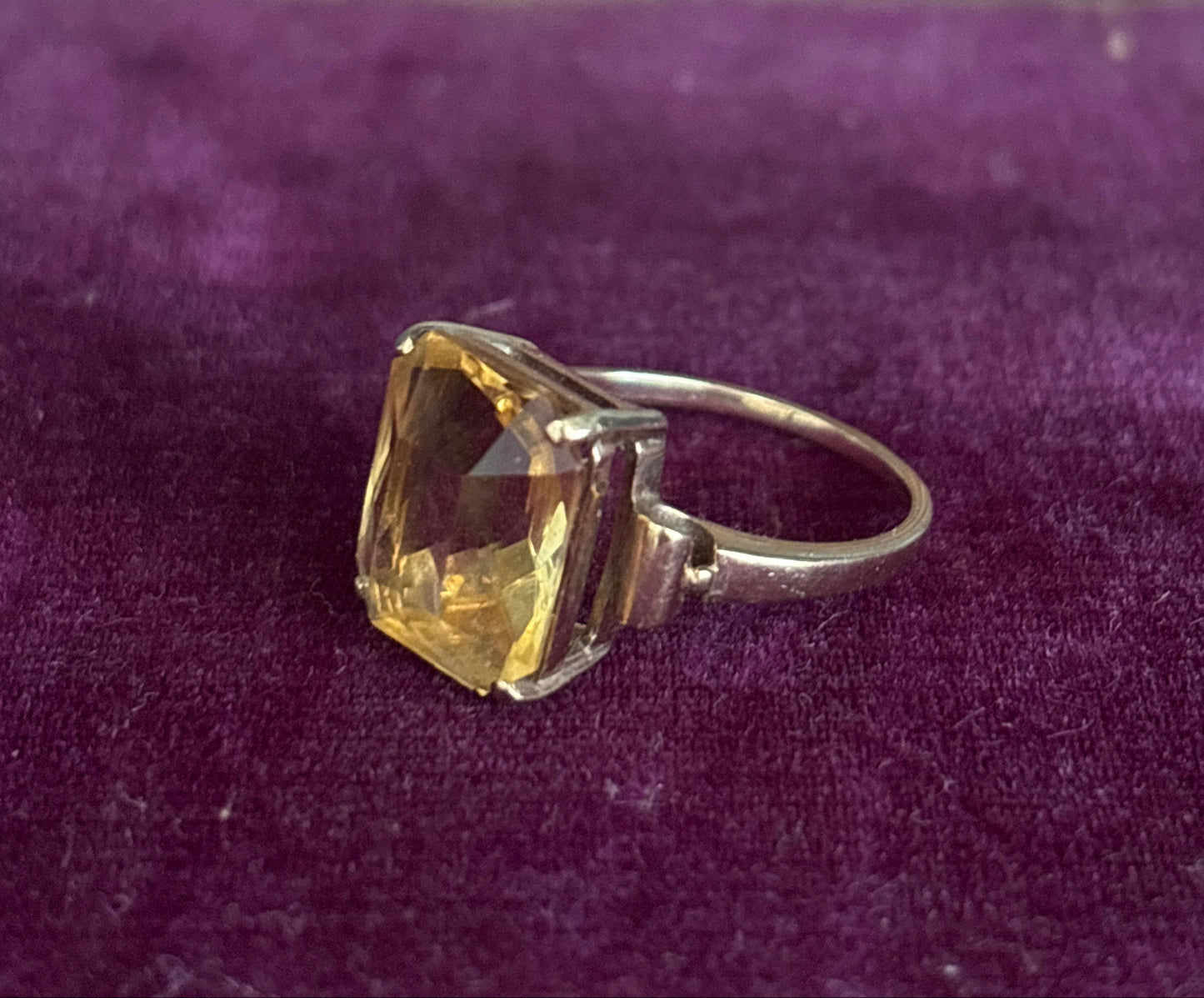 Mid Century 9ct Gold Statement Citrine Ring