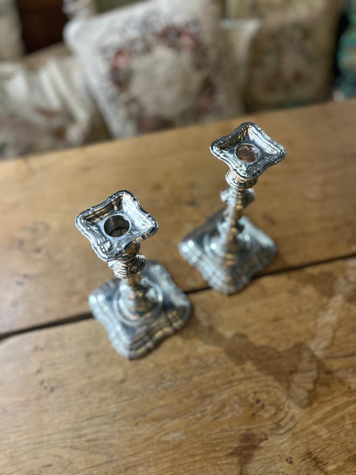 Stunning pair of Antique Sterling Silver Candlesticks by Fordham & Fordham, Sheffield 1919