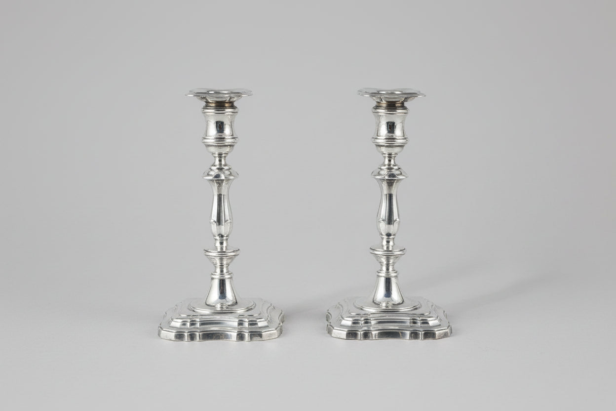 Stunning pair of Antique Sterling Silver Candlesticks by Fordham & Fordham, Sheffield 1919